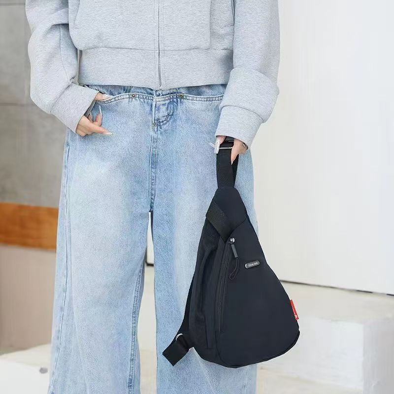 日本潮流斜挎包