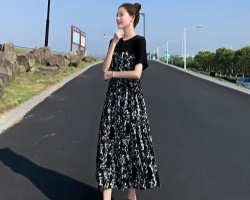 拼接碎花連衣裙